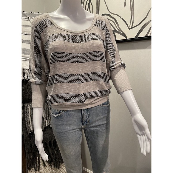 NWT- Living Doll Women Scoop Neck Striped Dolman Pullover Sweater L - Picture 1 of 6